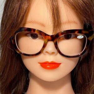 1323 Mona Reading Glasses 1.25 Readers Tortoise Frames NWT